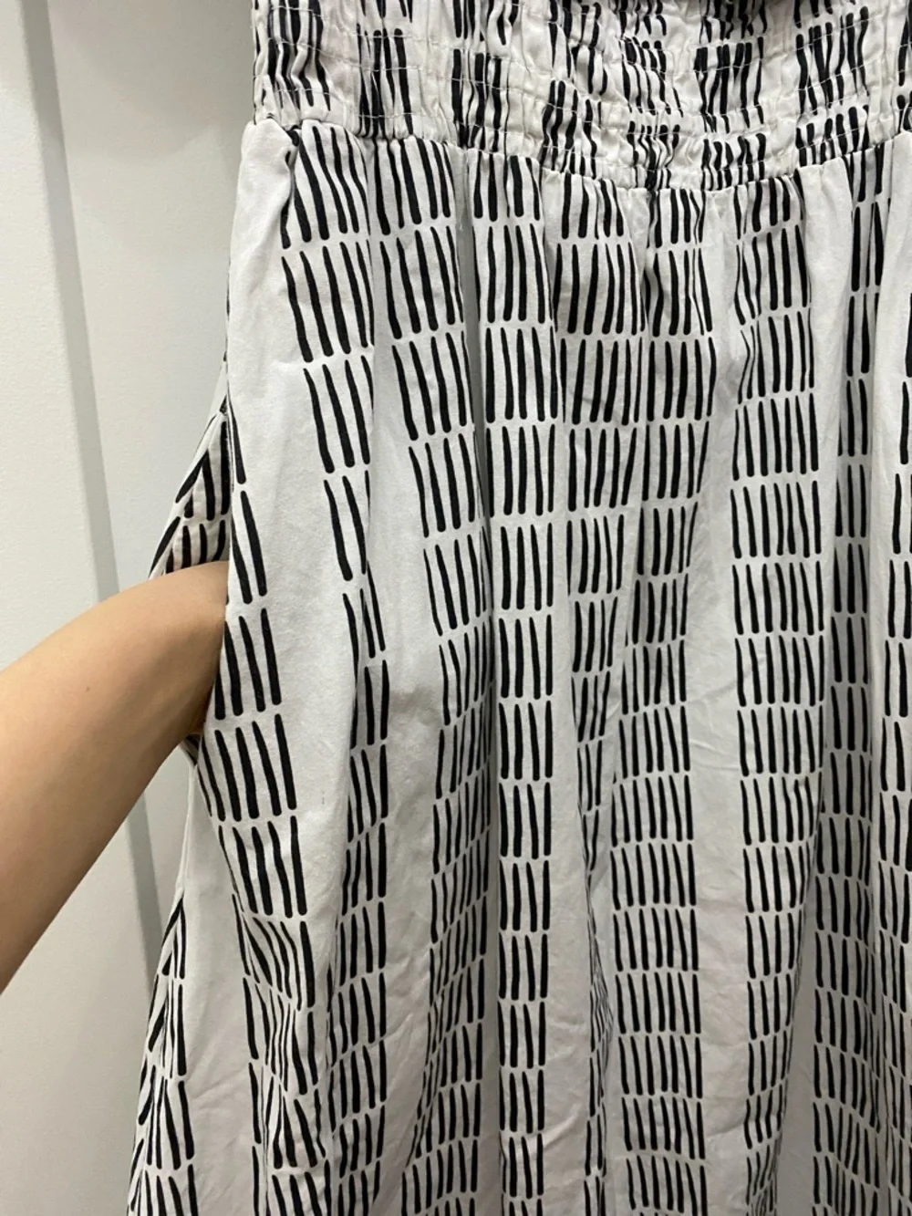 Anthropology Maeve Cotton Black and White Puff Sleeve Smocked Midi Dress - Picture 5 of 7